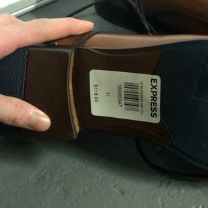 Dress shoes for men